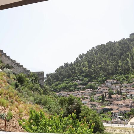 Vila Luen Berat Exteriér fotografie