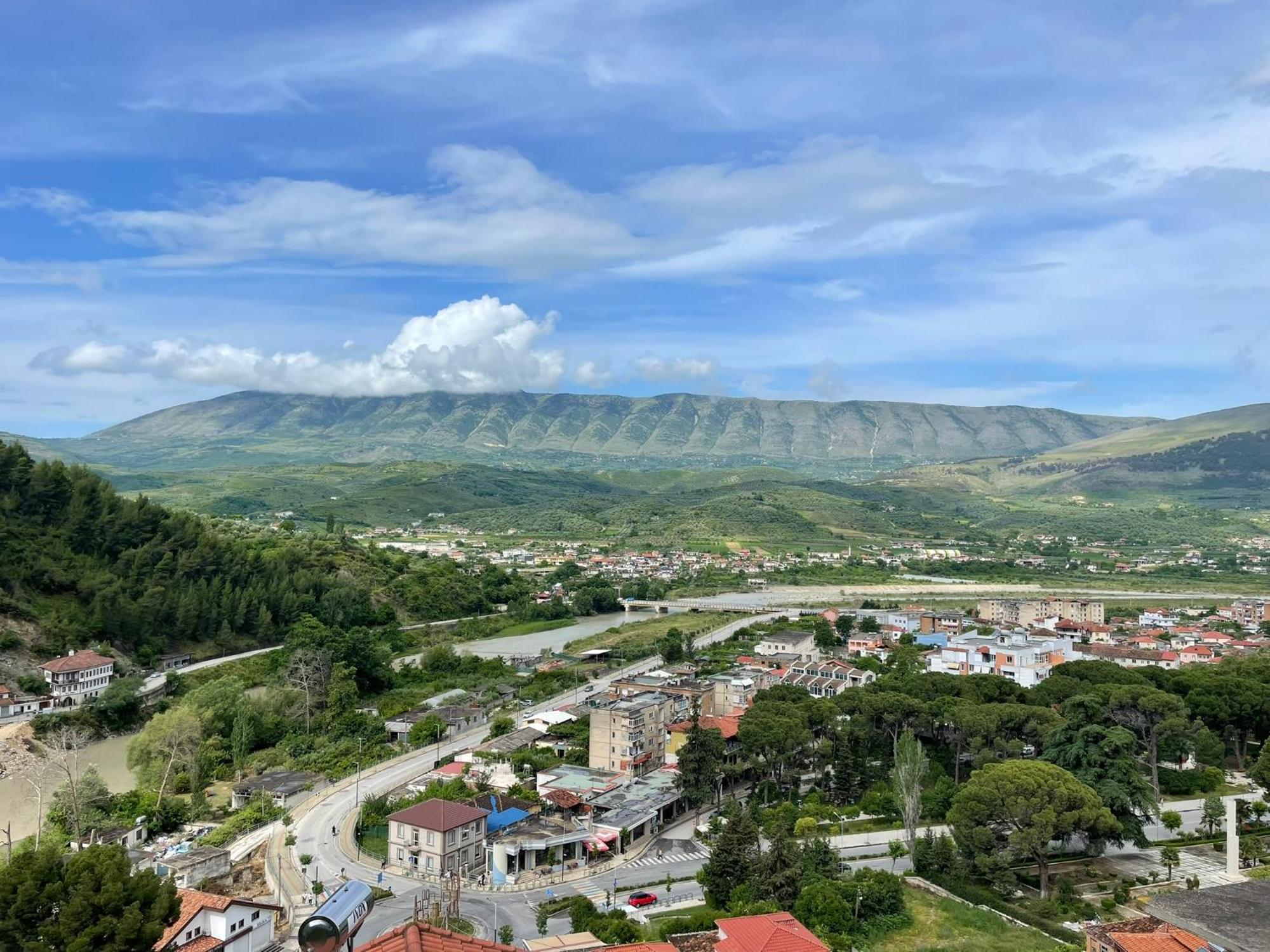 Vila Luen Berat Exteriér fotografie